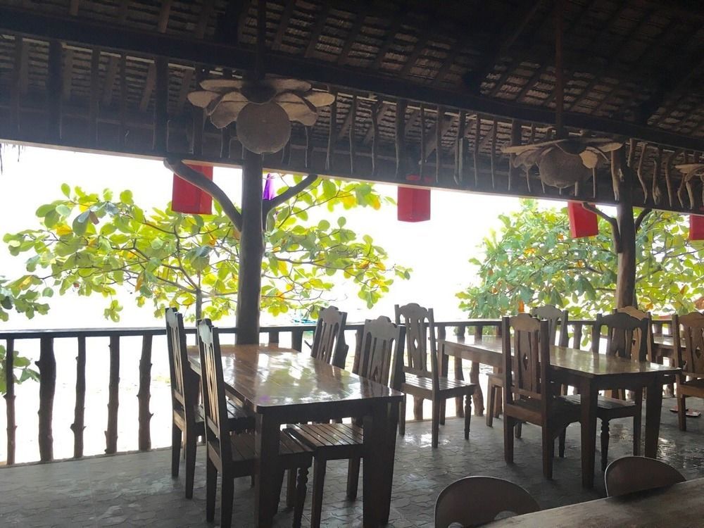 Hk Beach Resort And Restaurant モアルボアル エクステリア 写真