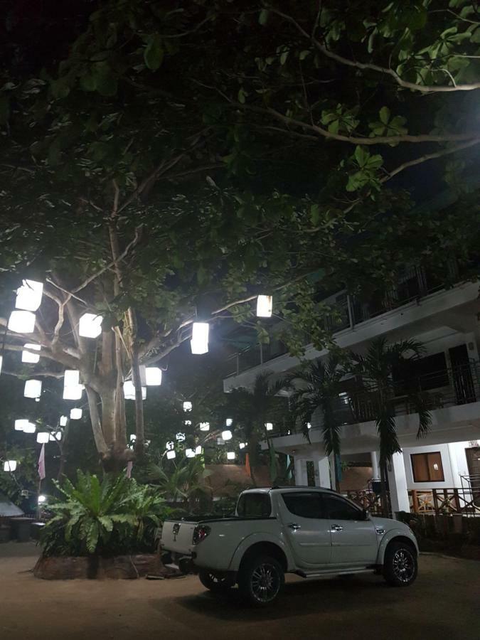 Hk Beach Resort And Restaurant モアルボアル エクステリア 写真
