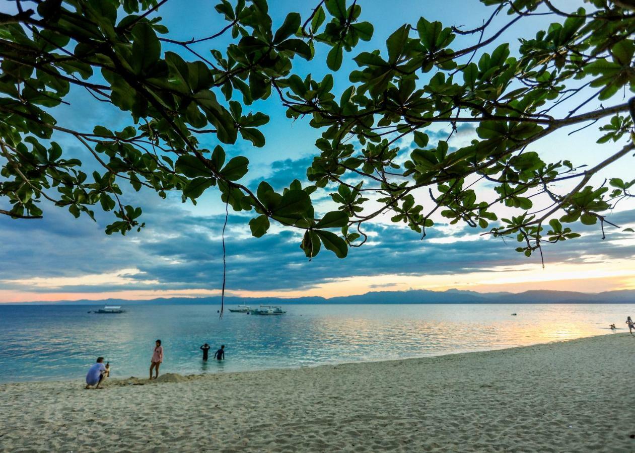 Hk Beach Resort And Restaurant モアルボアル エクステリア 写真